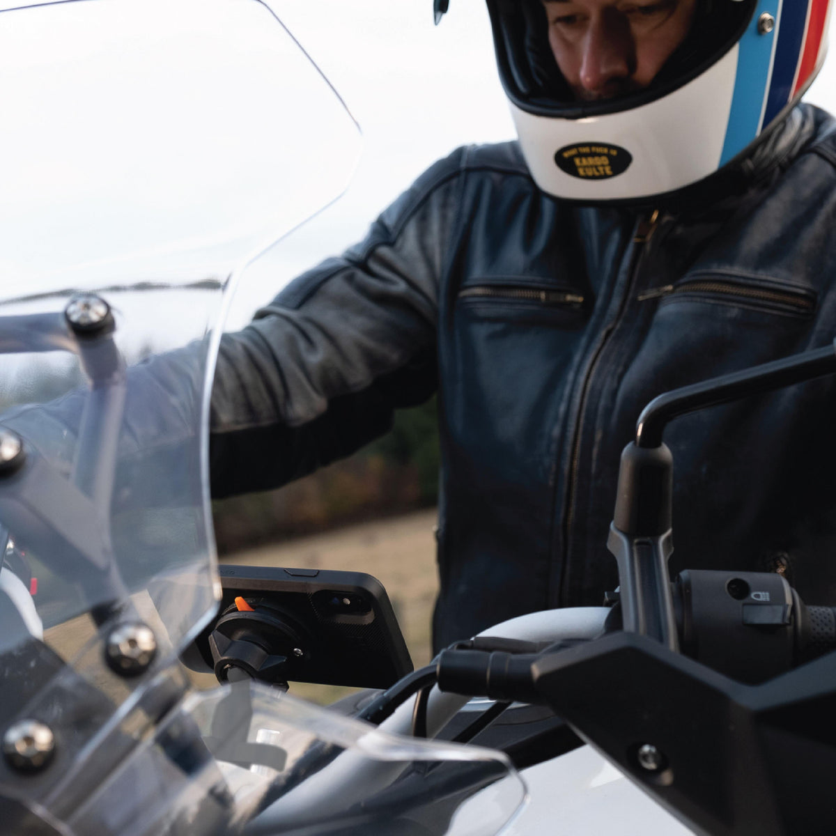 Fitclic Neo Motorcycle Pin Mount - BuyBits Ltd UK