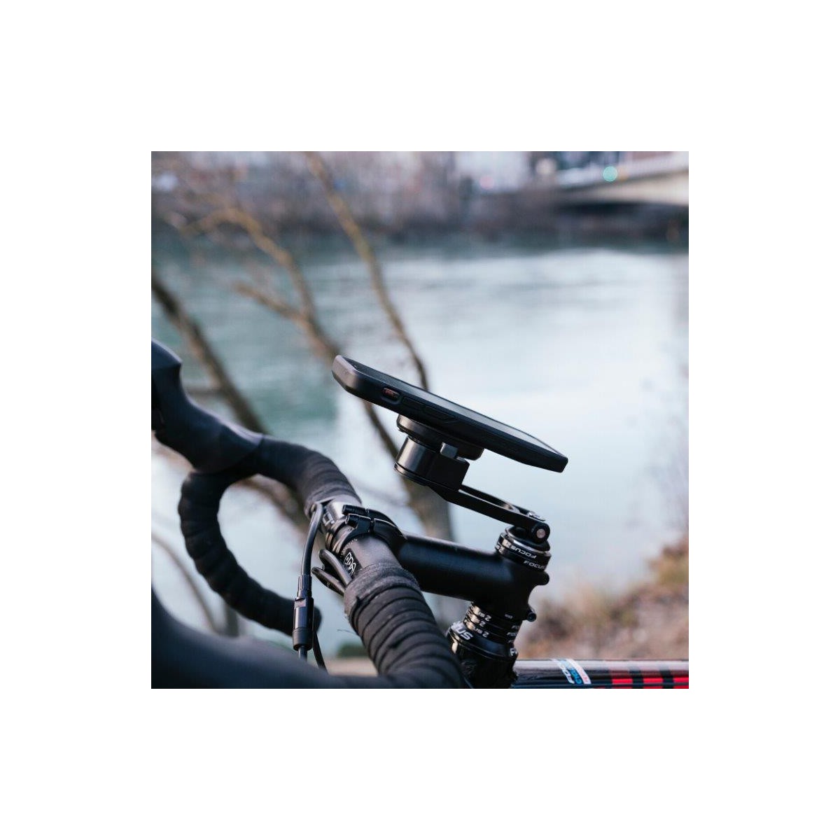 FitClic Neo Bike kit stem cap for OnePlus 6