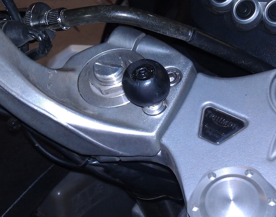 RAM GPS MOUNT for MOTORCYCLE HANDLEBAR CLAMPS  RAM-B-367u (SKU 6011)