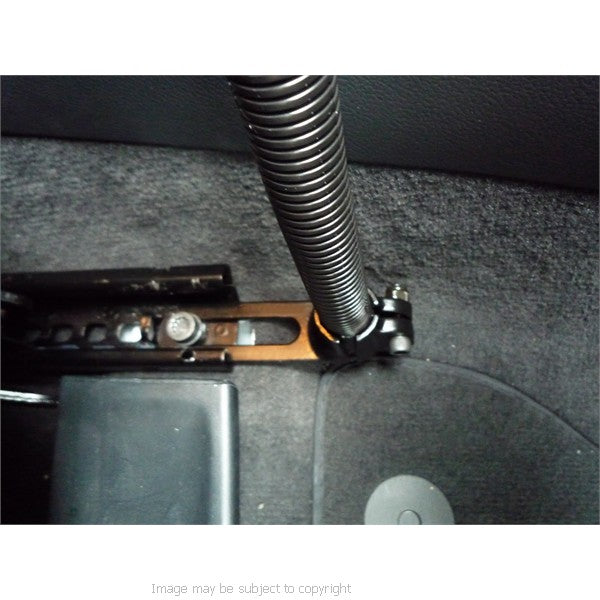RAM EZ-ROLL'R  Apple iPad Air Holder with RAM Pod l Universal Vehicle Mounting Kit. (sku 18708)