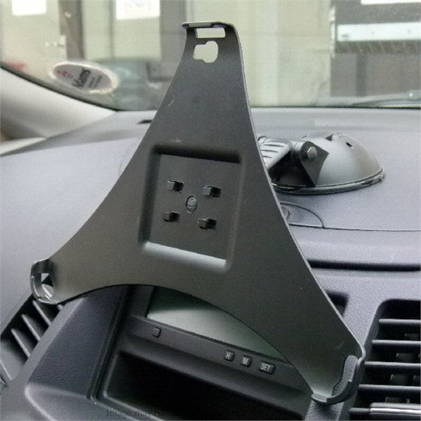 Galaxy Note 10.1 Multi-surface Dashboard Suction Tablet Mount (sku 16623)