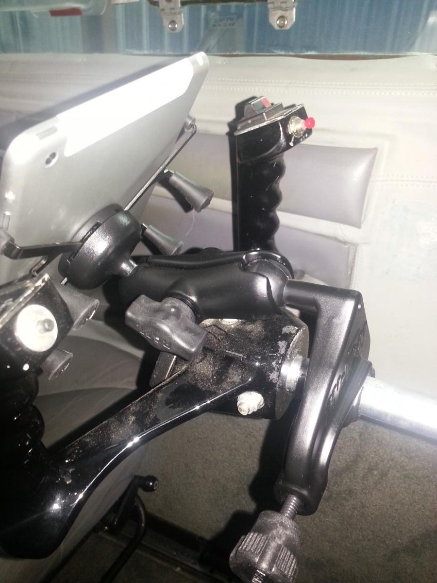 RAM X-Grip Mount with Yoke Clamp Base for 7"-8" Tablets (RAM-B-121-UN8U) (sku 51080) - BuyBits Ltd UK